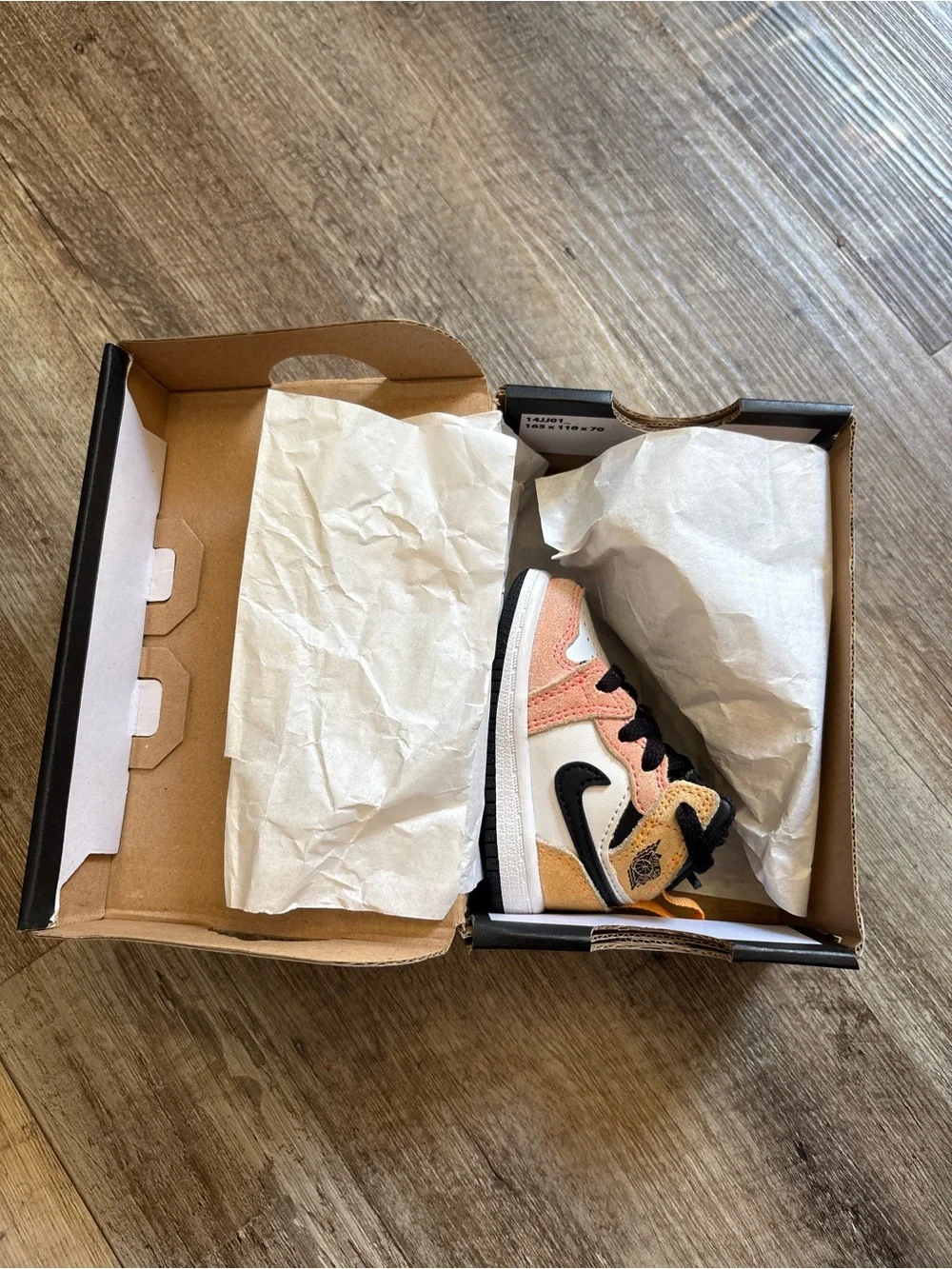 Jordan one’s baby Black & Yellow-Orange